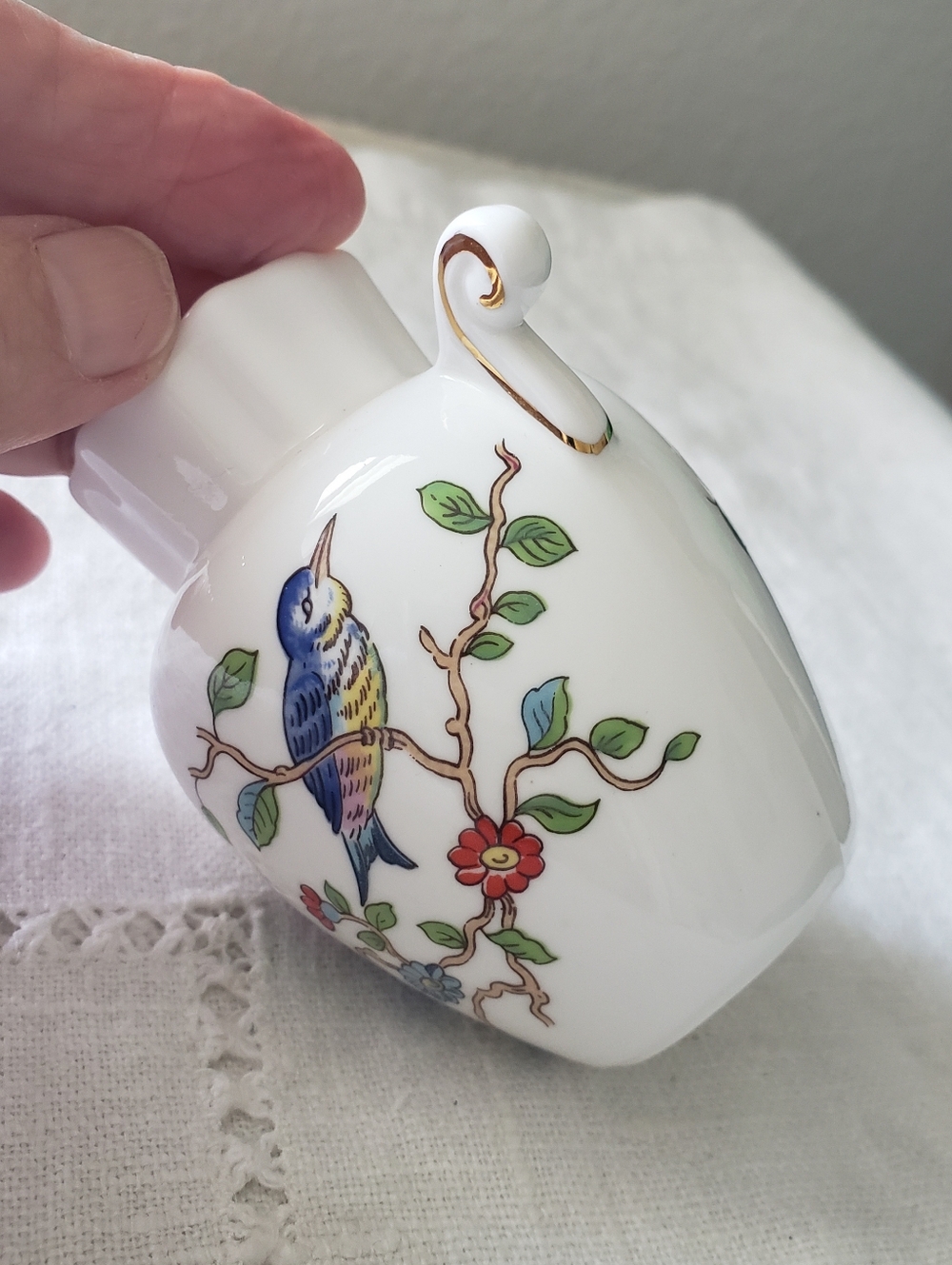 vintage Aynsley Pembroke miniature vase - Picture 9 of 13